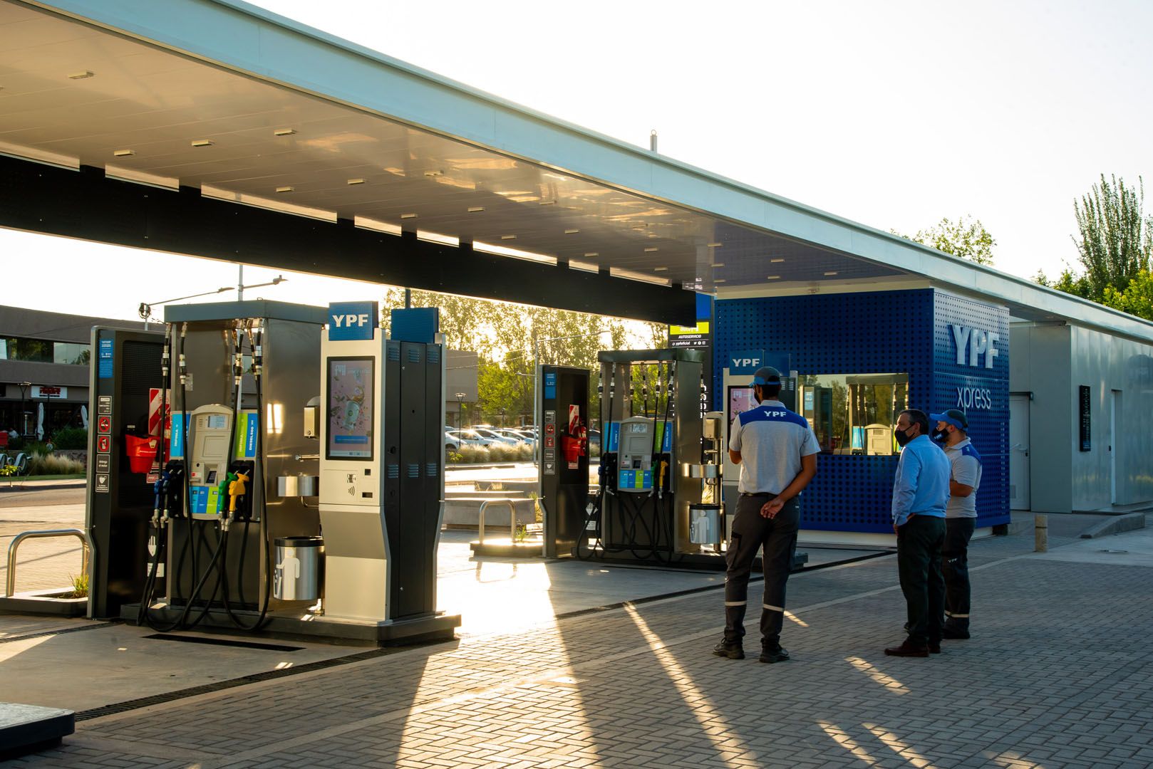 End-to-end flow of the self-service fueling process