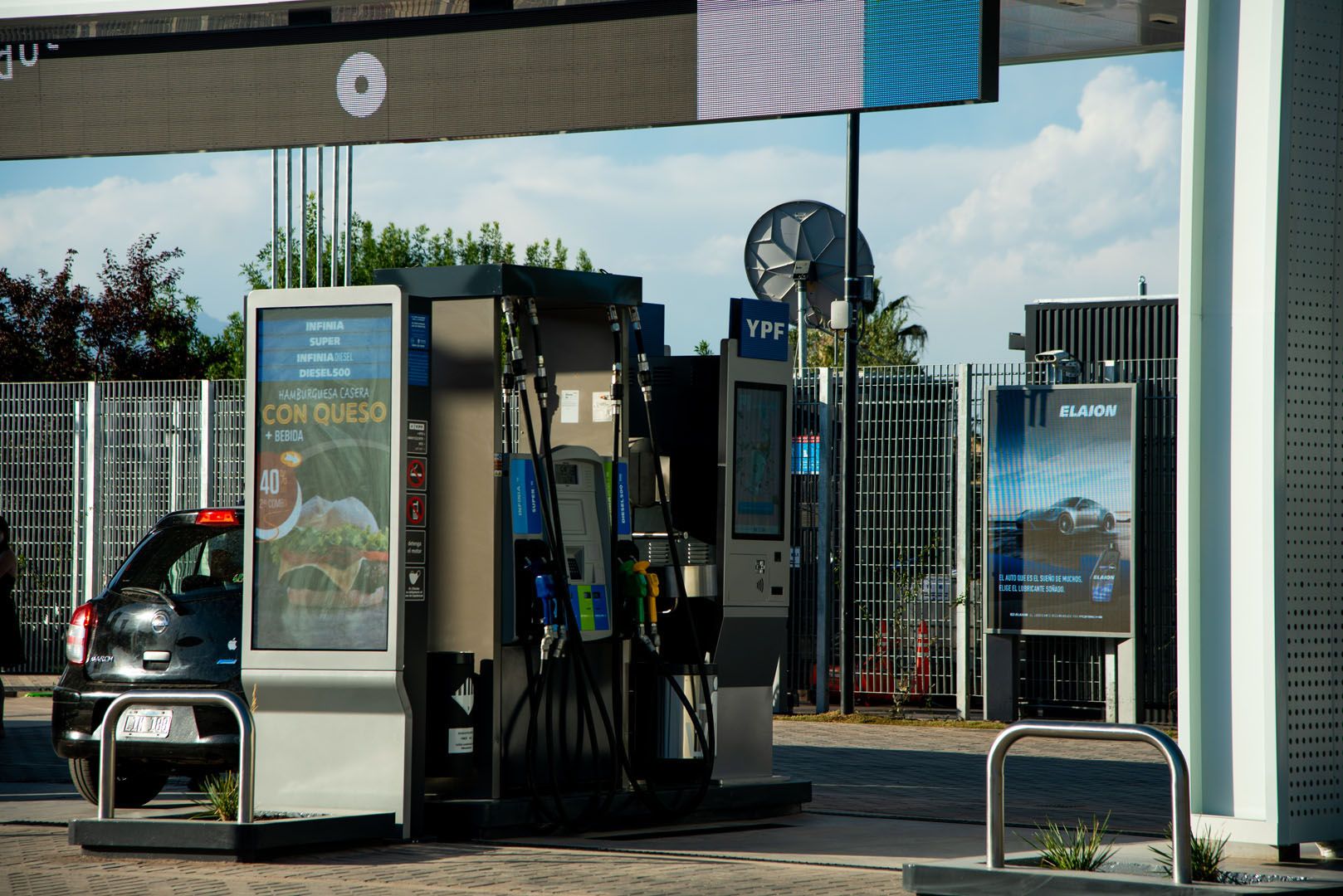 The kiosk touchpoint within the station environment
